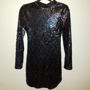 Sequenced long-sleeved fashion Nova dress